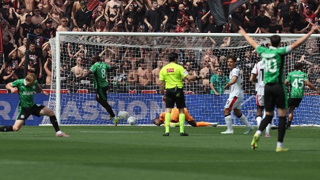 Duo Berardi-Lauriente Hancurkan Milan, Sassuolo Amankan Tiga Poin